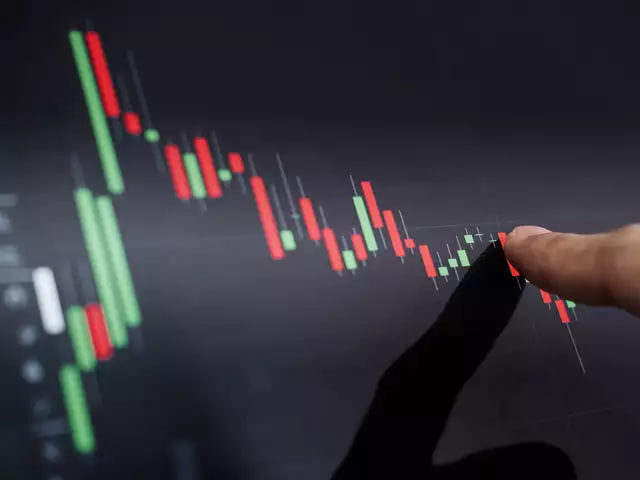 在线股票配资平台开户 有银行抢先下调美元存款利率约100个基点，美联储降息预期渐浓